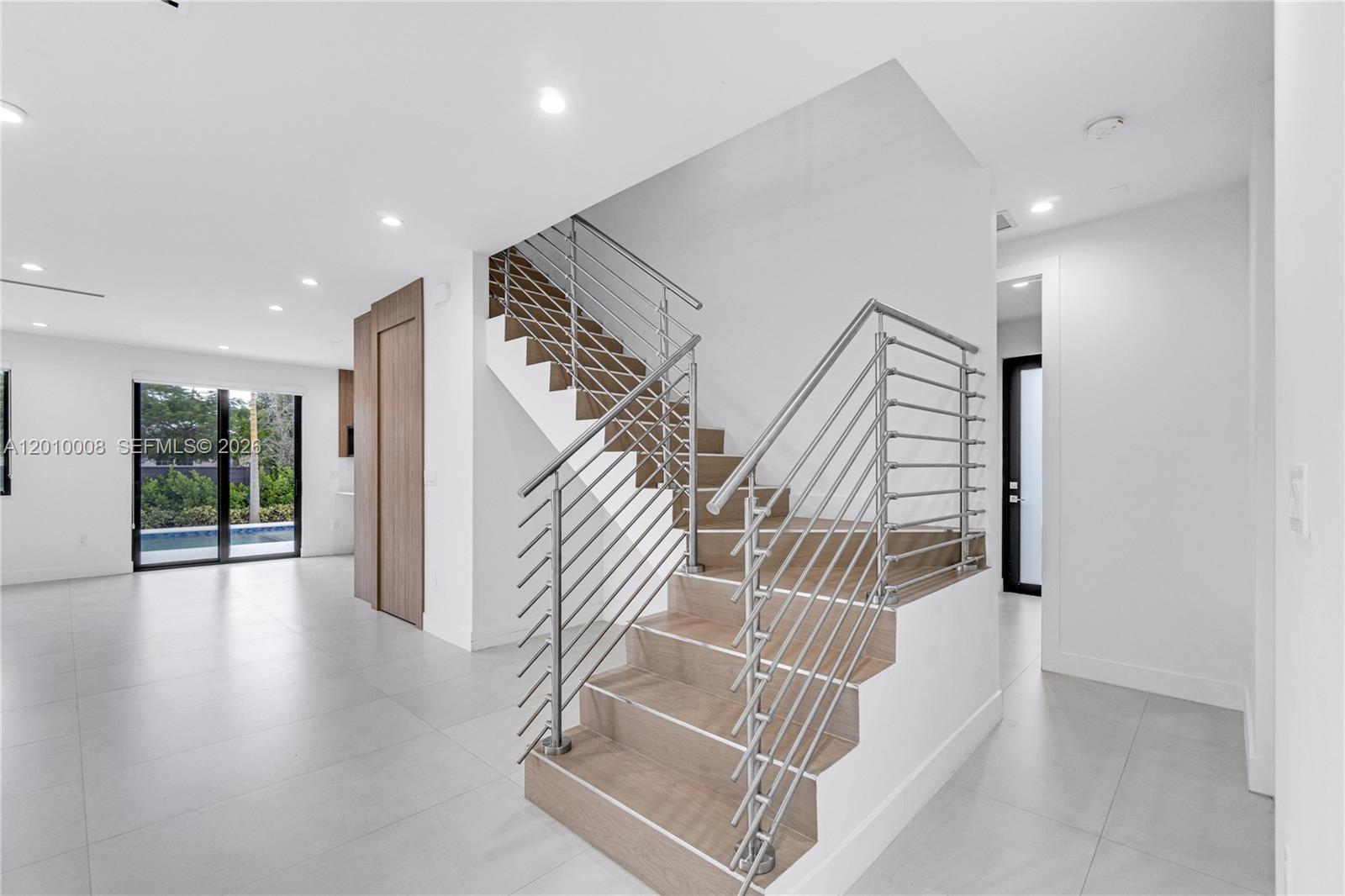 6535 SW 26th St Miami, FL 33155