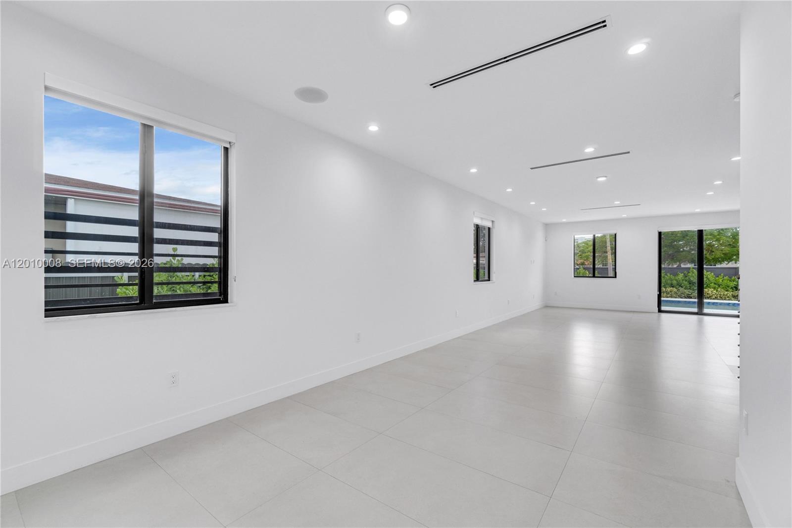 6535 SW 26th St Miami, FL 33155