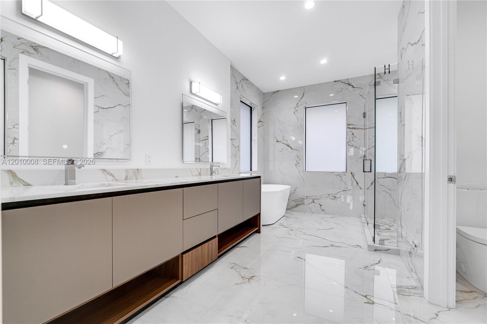 6535 SW 26th St Miami, FL 33155