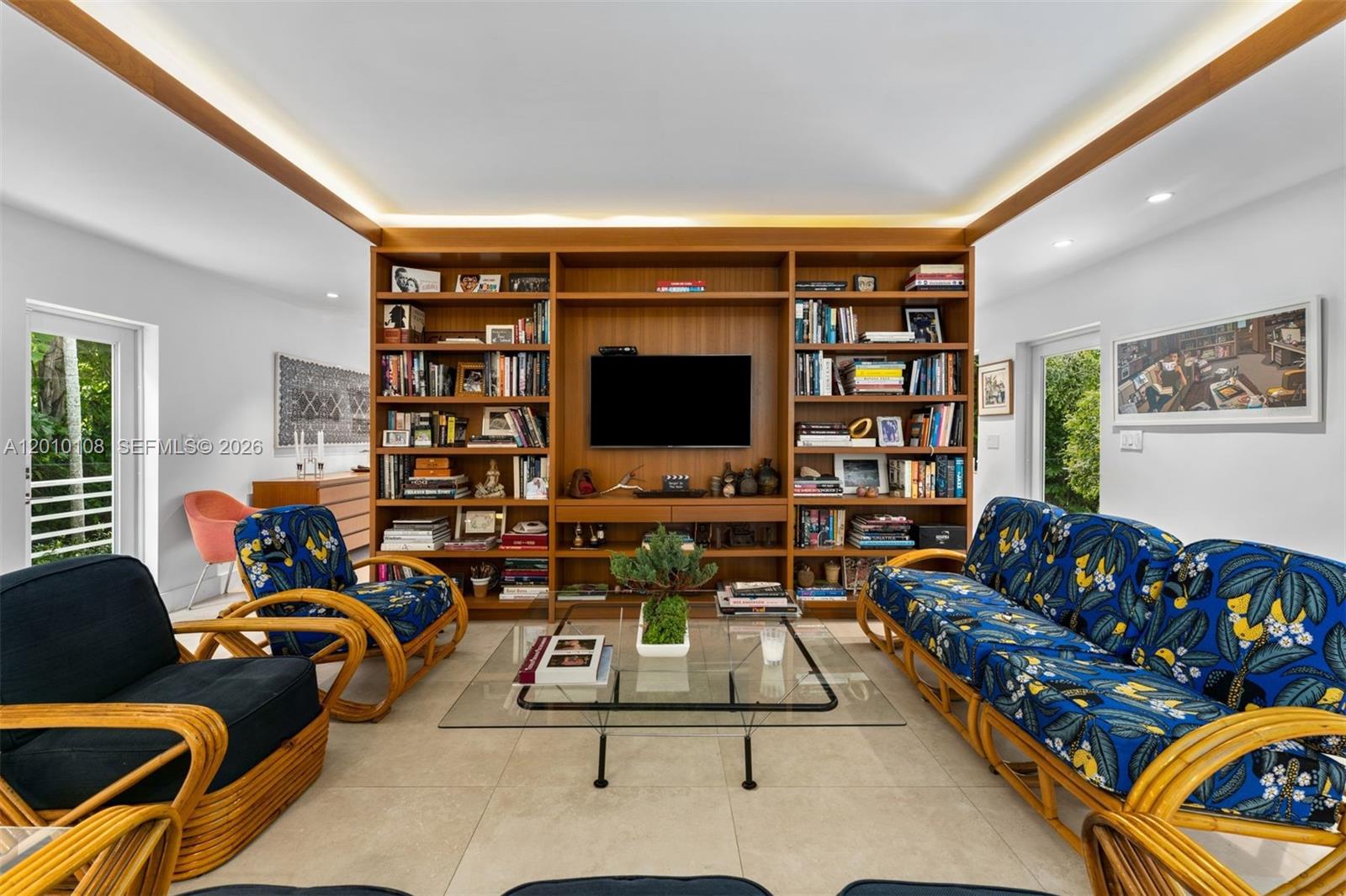 690 Warren Ln Key Biscayne, FL 33149