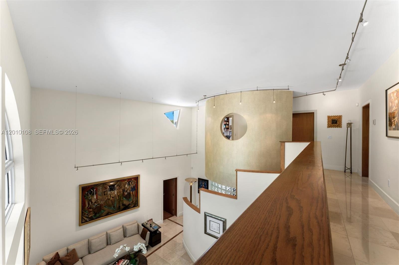 690 Warren Ln Key Biscayne, FL 33149