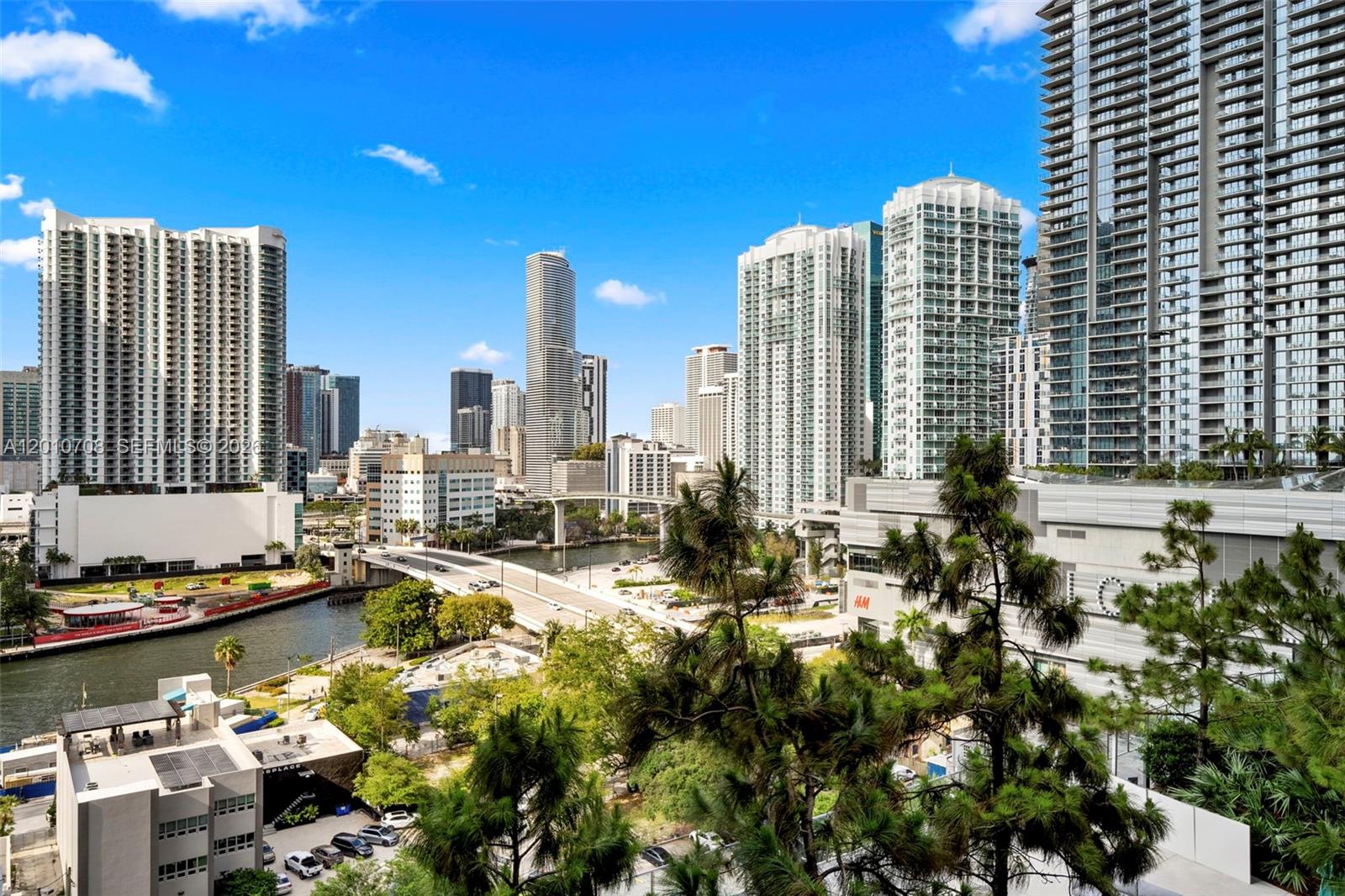 image Rise Brickell City Centre4