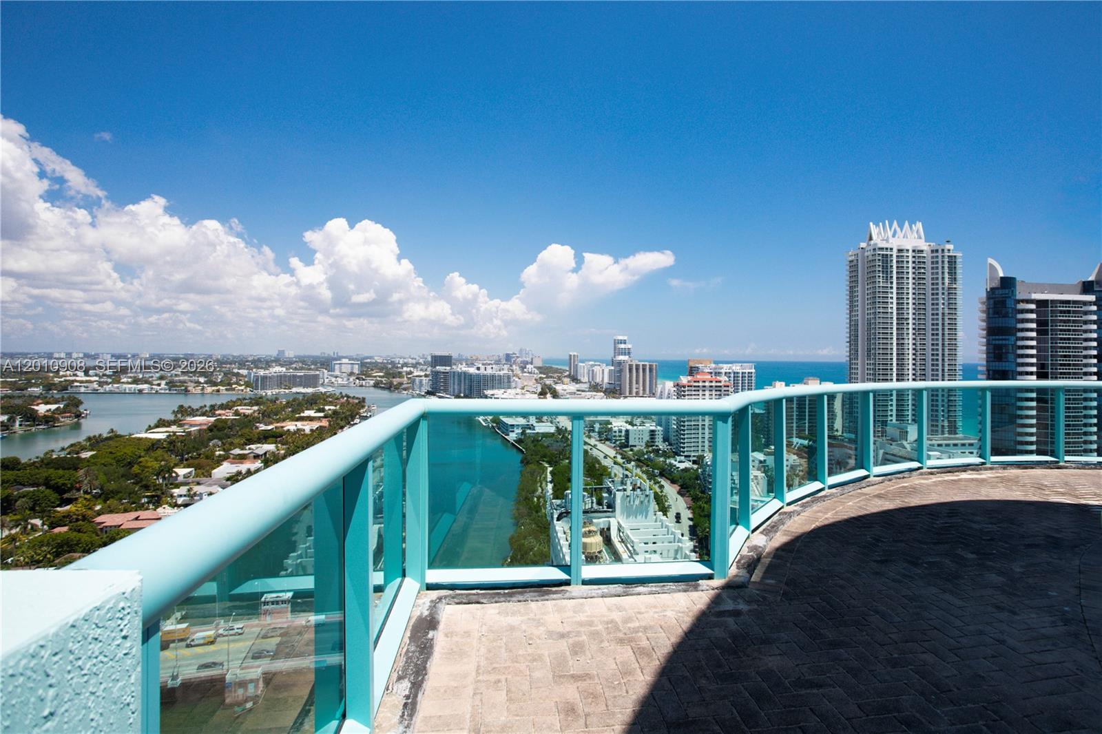 6000 Indian Crk Dr #PH25C-3 Miami Beach, FL 33140
