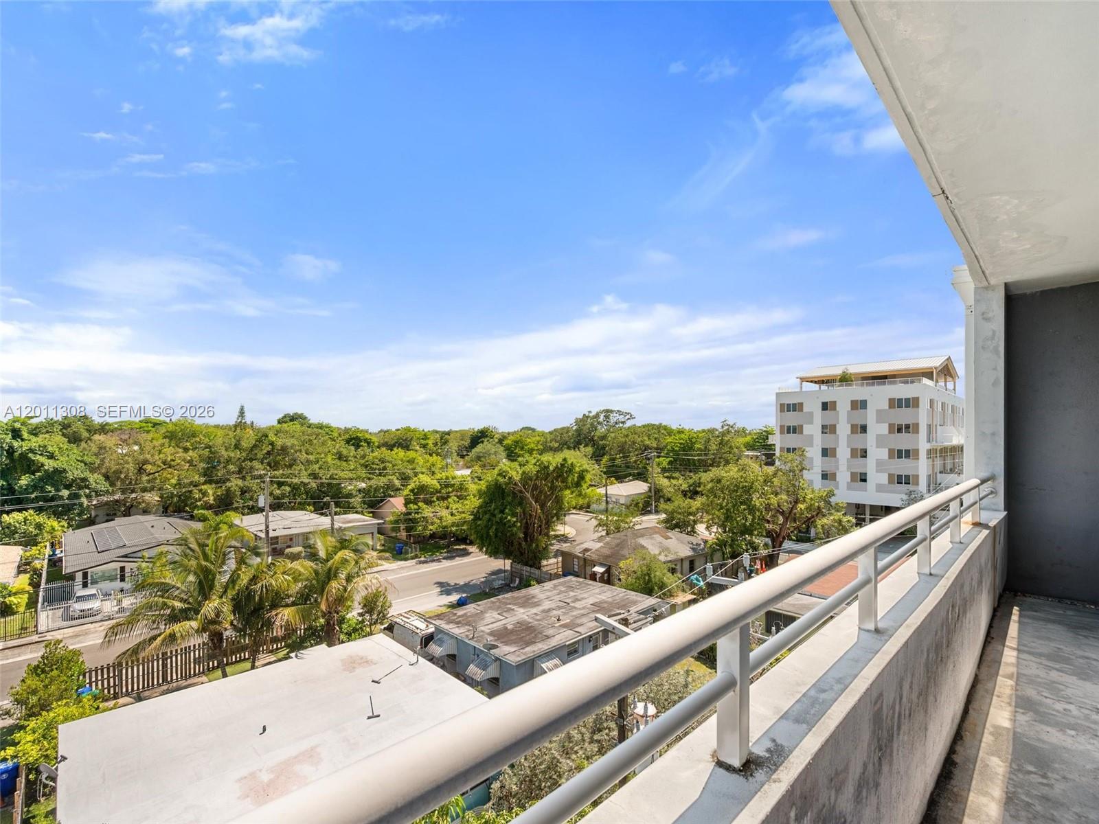 3250 Grand Ave #506 Miami, FL 33133