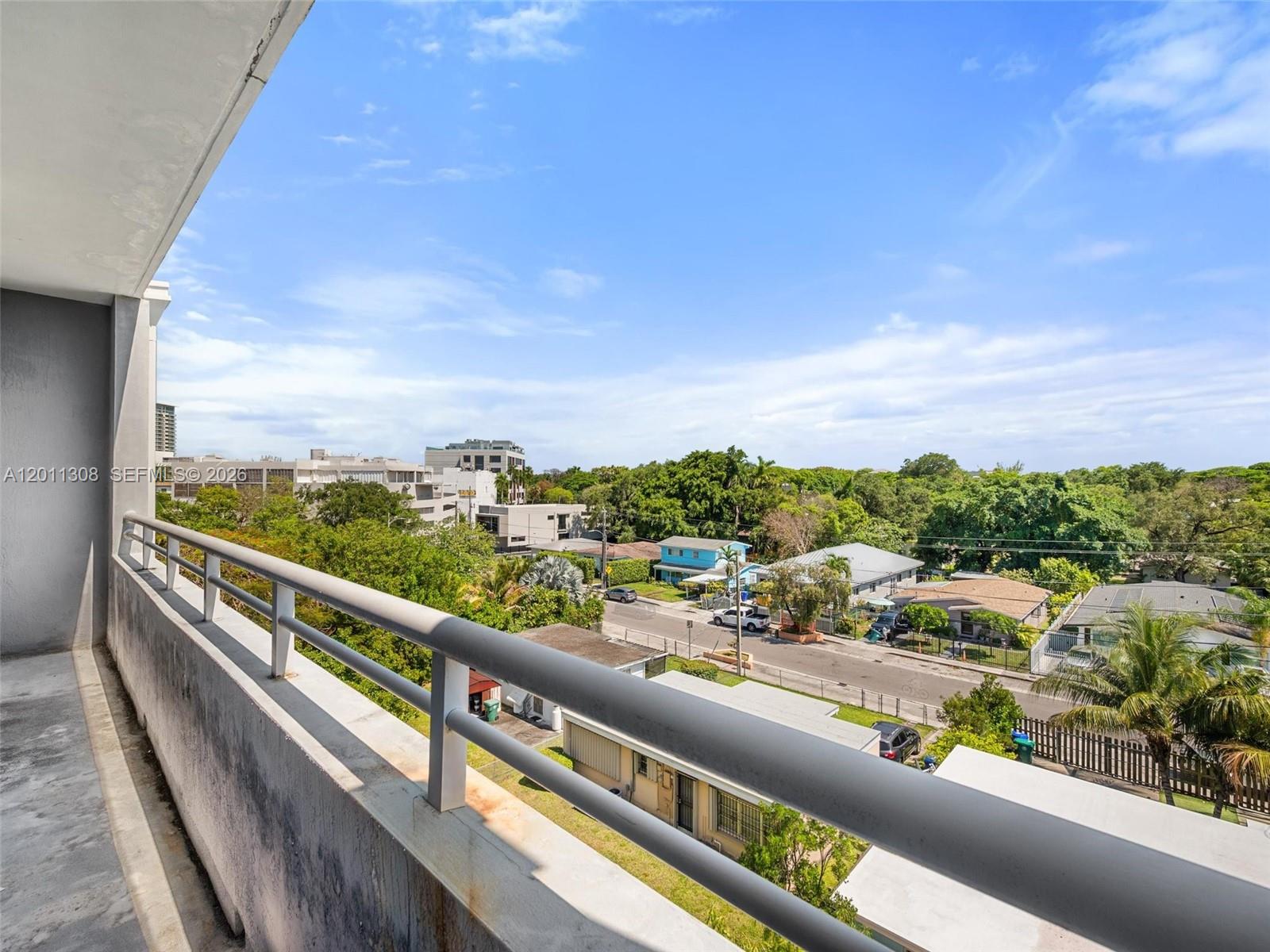 3250 Grand Ave #506 Miami, FL 33133