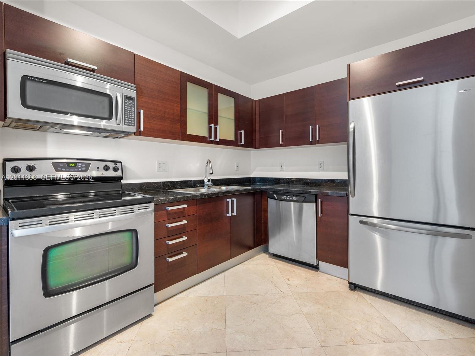 3250 Grand Ave #506 Miami, FL 33133