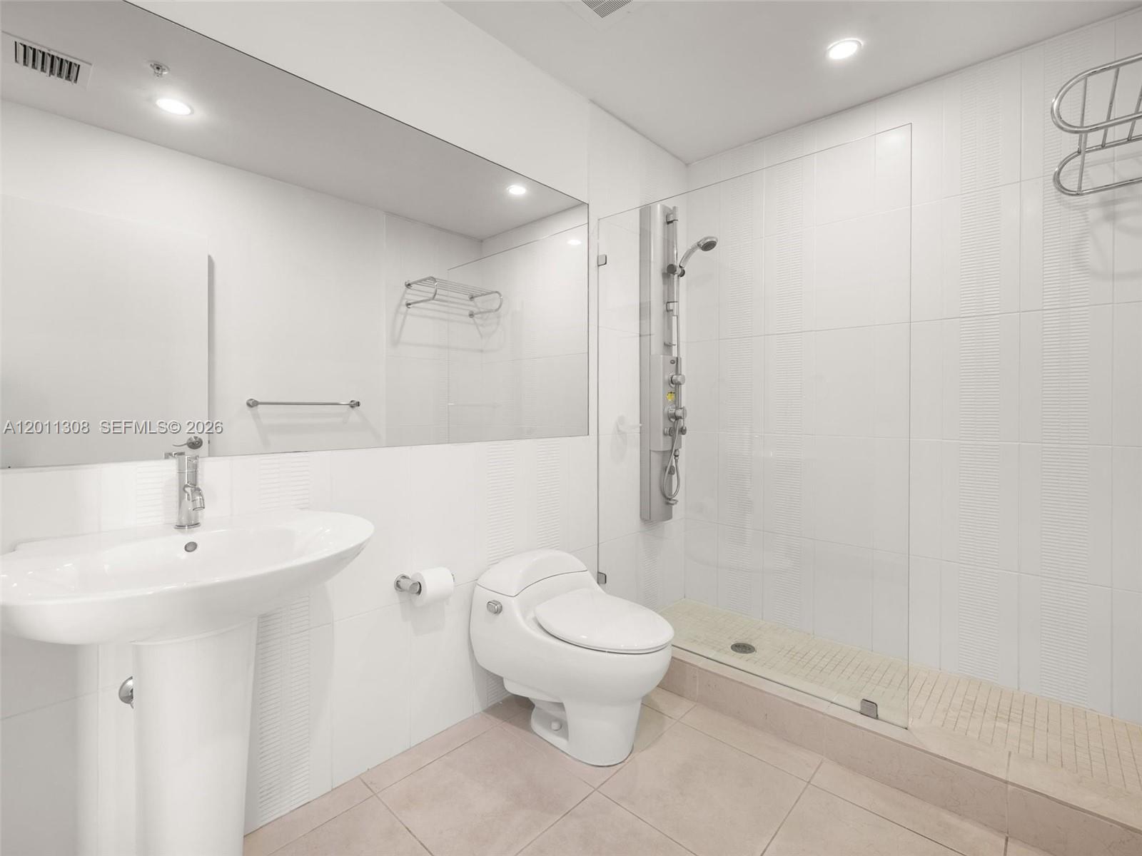 3250 Grand Ave #506 Miami, FL 33133