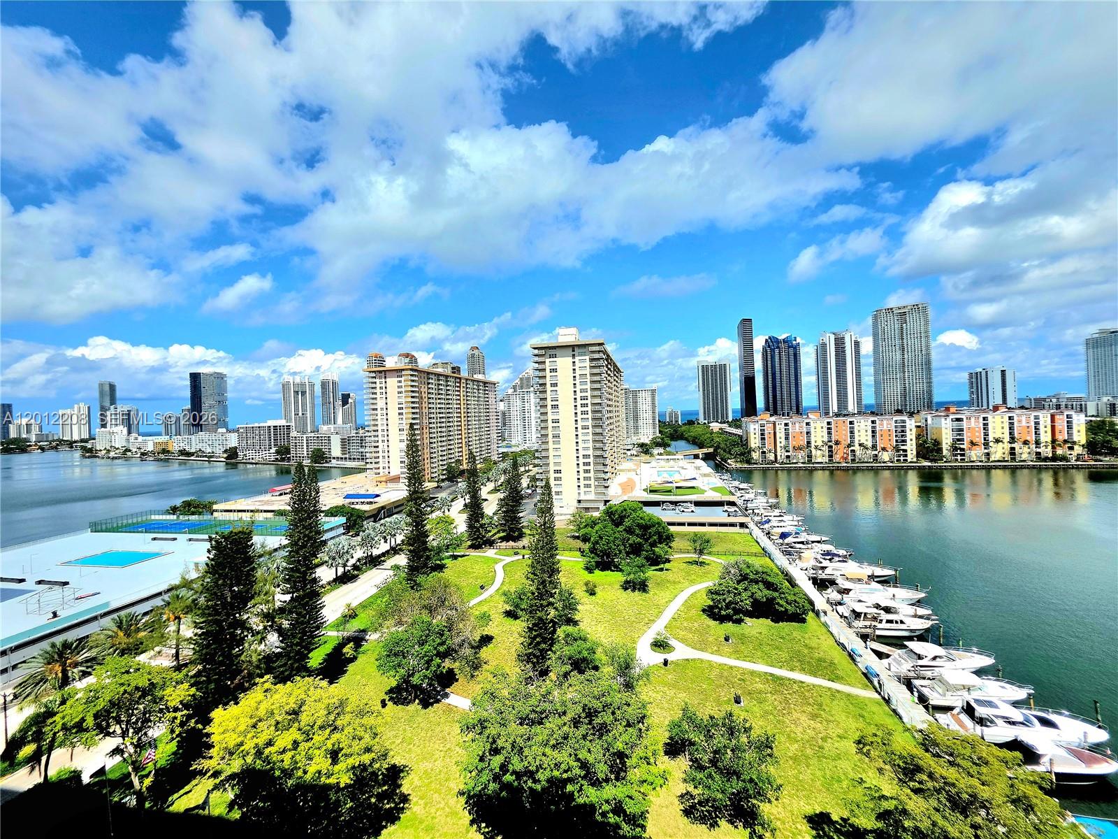 image Winston Towers 7000