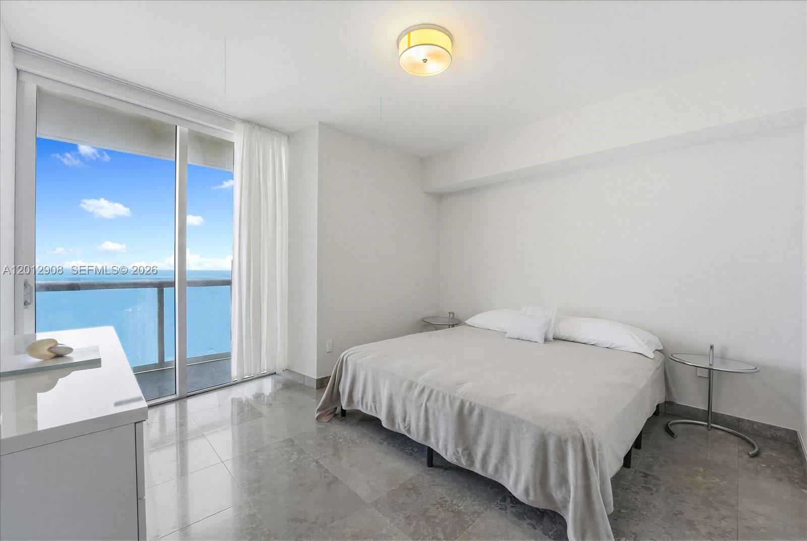 465 Brickell Ave #4805 Miami, FL 33131