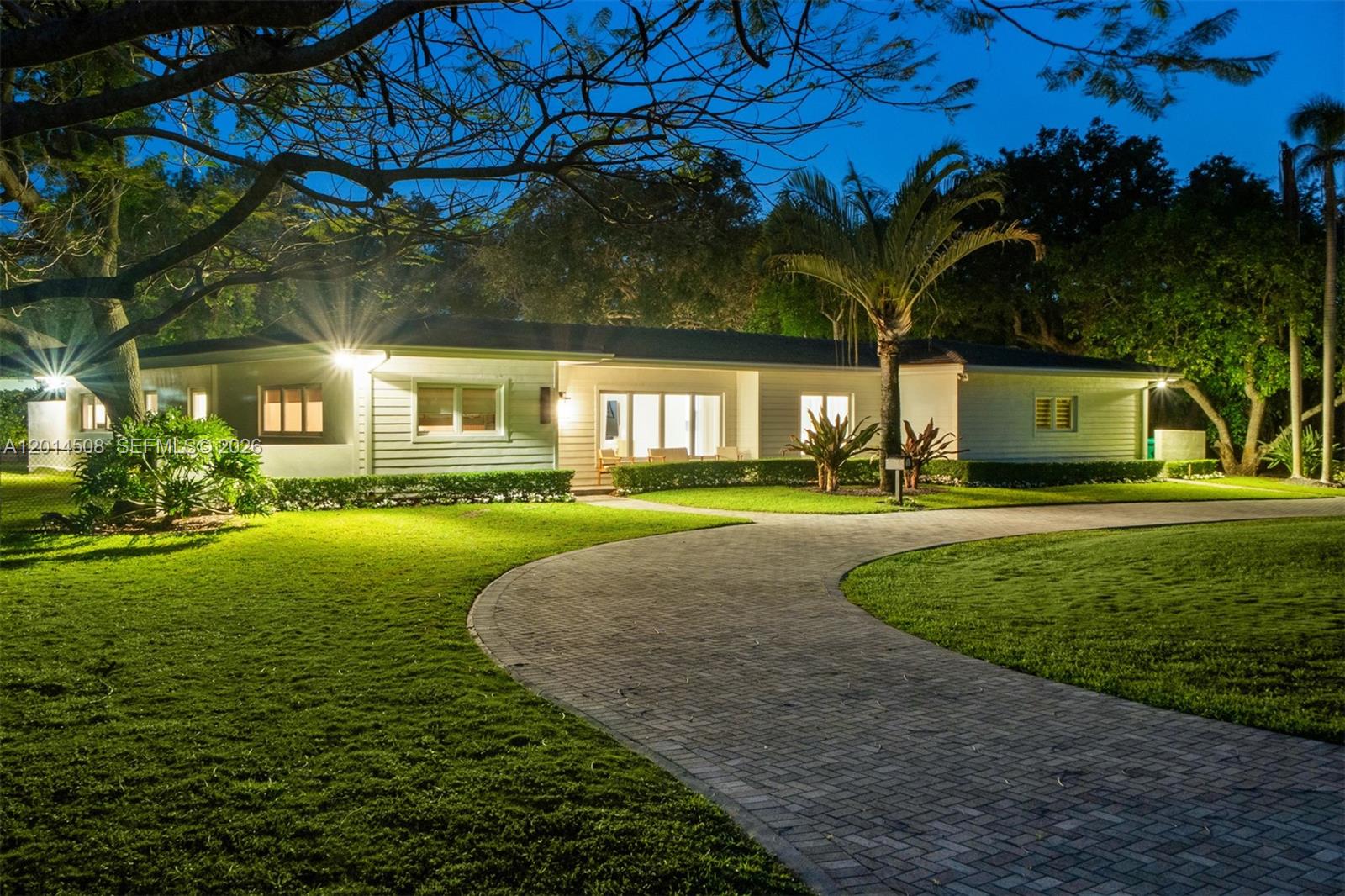 6450 SW 128th St Pinecrest, FL 33156