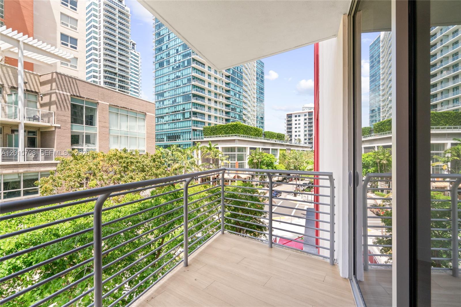 90 NE 32nd #313 Miami, FL 33137