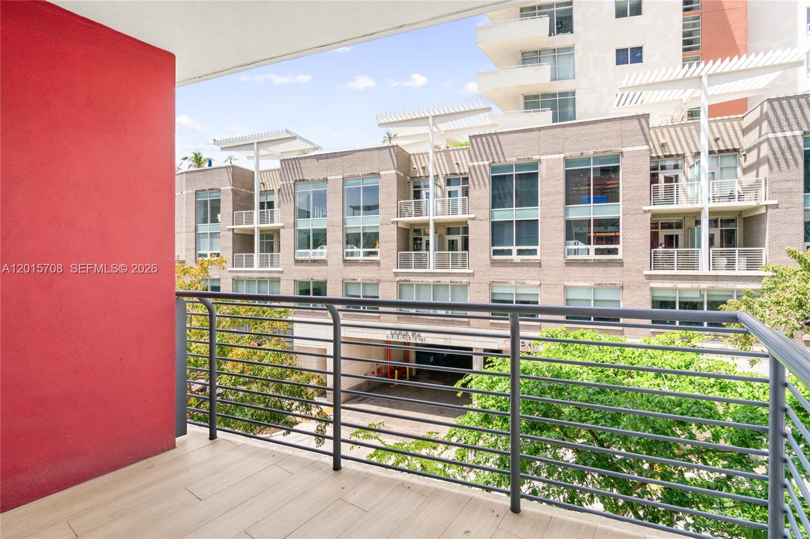 90 NE 32nd #313 Miami, FL 33137