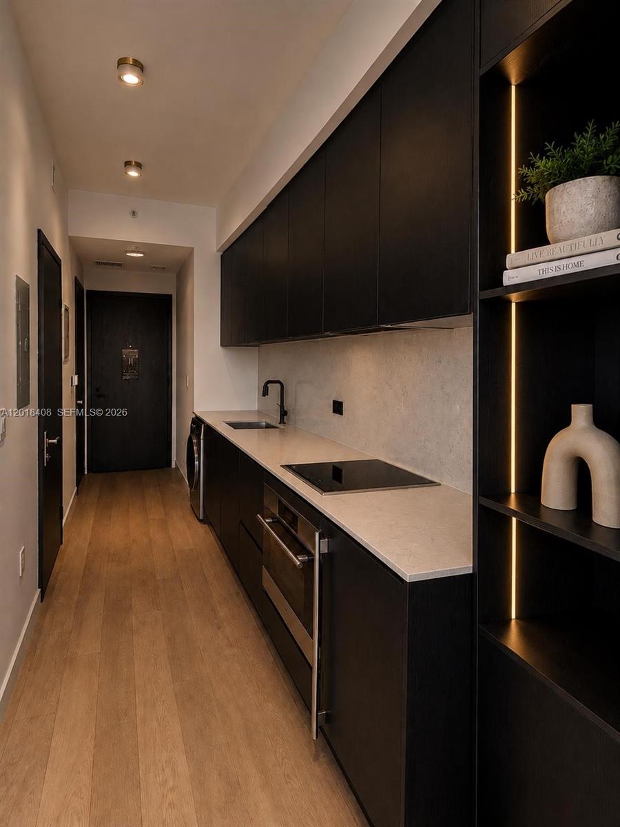 image E11EVEN Hotel & Residences2
