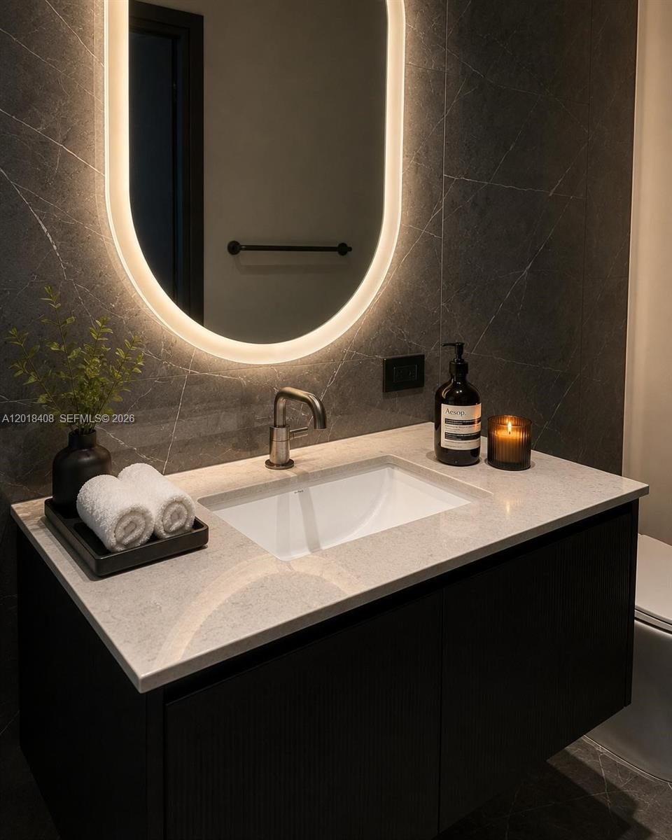 image E11EVEN Hotel & Residences7