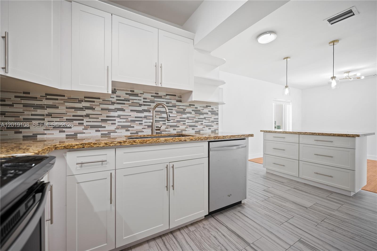 5181 SW 5th St Miami, FL 33134