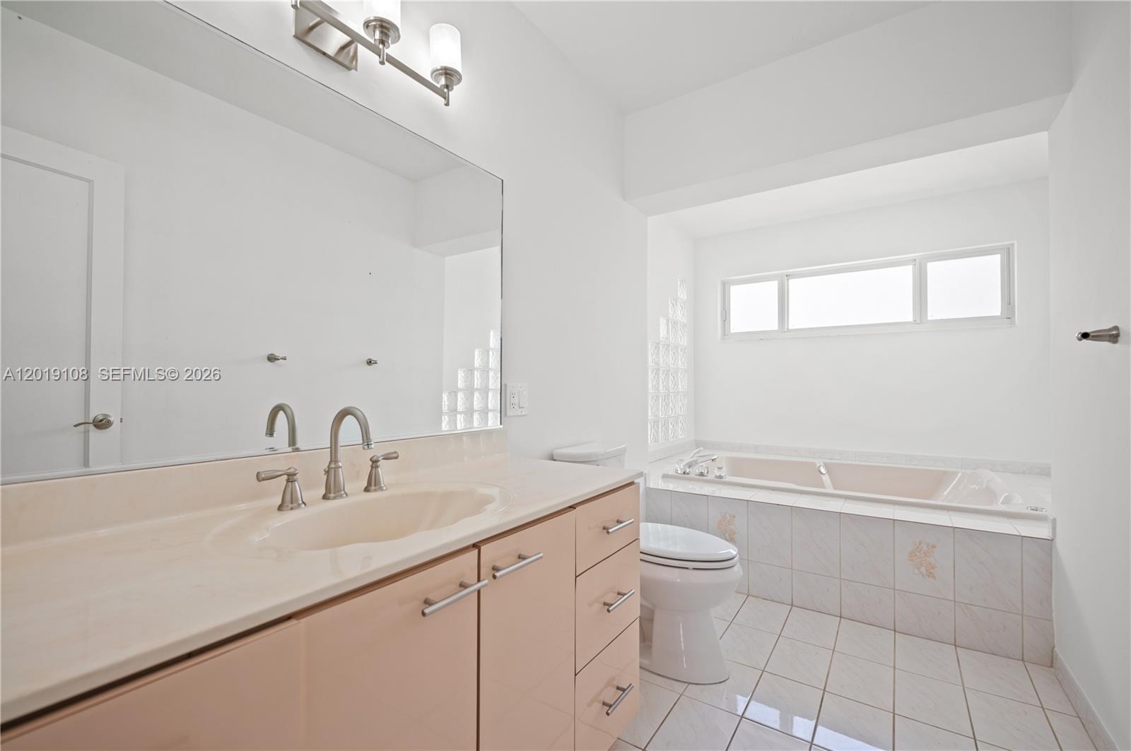 5181 SW 5th St Miami, FL 33134