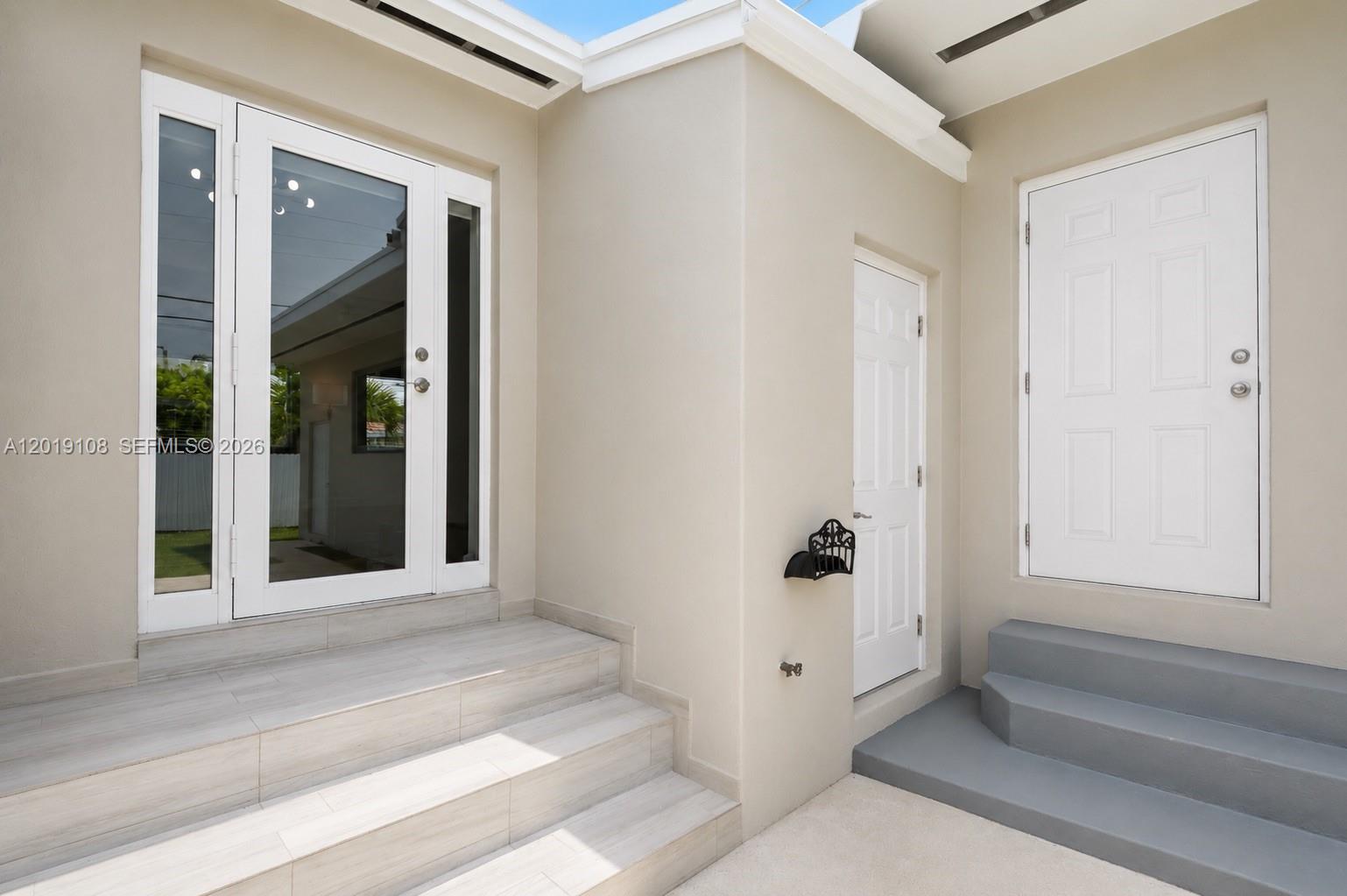 5181 SW 5th St Miami, FL 33134