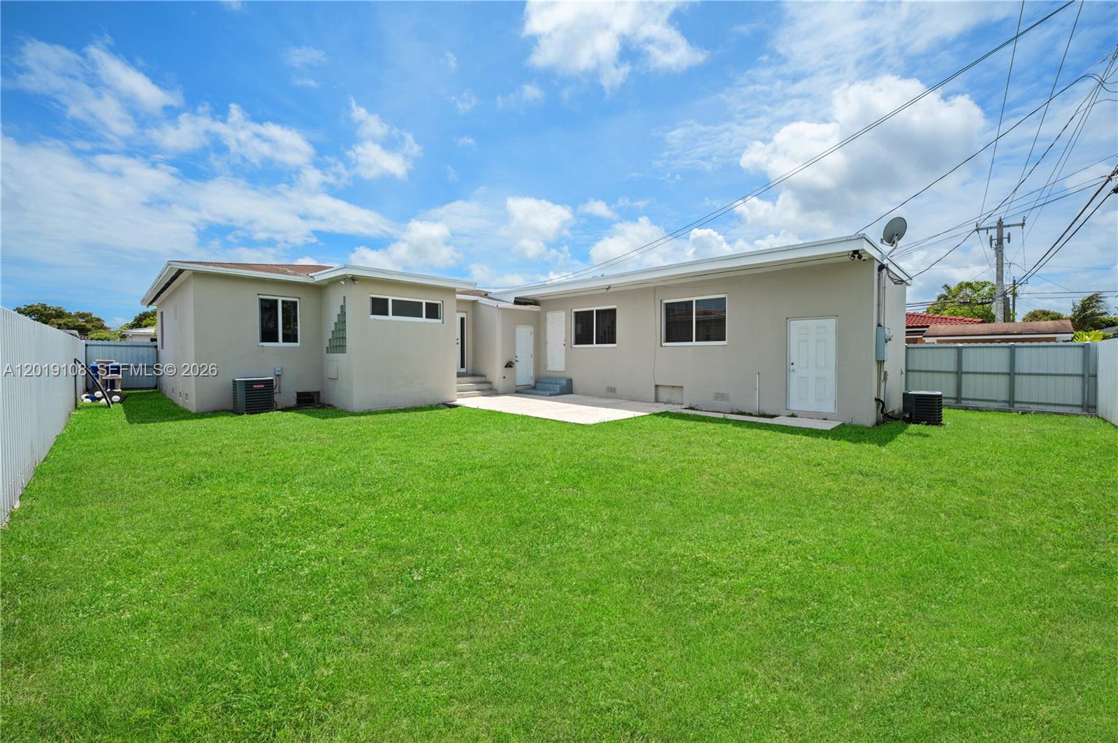 5181 SW 5th St Miami, FL 33134