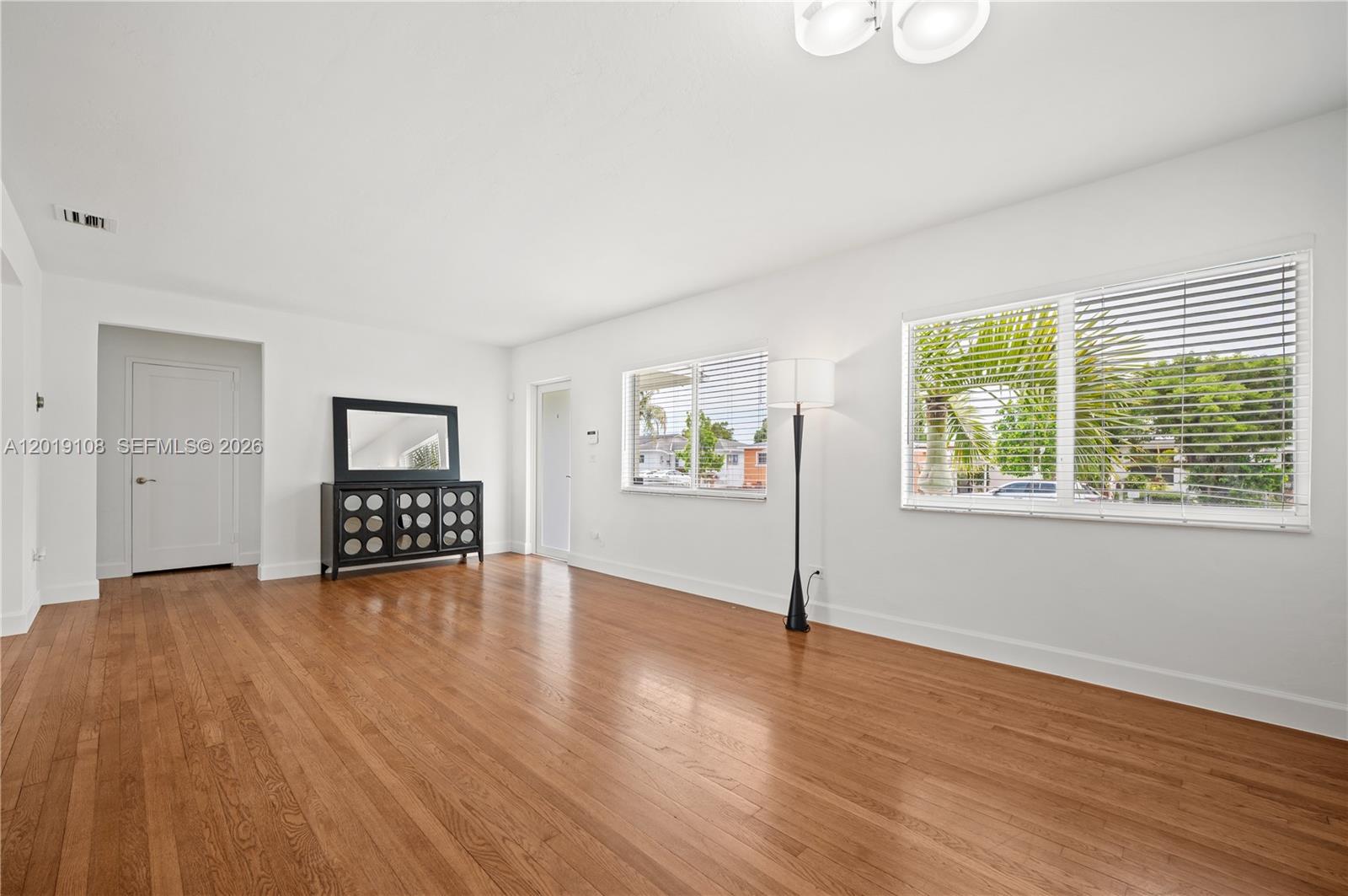 5181 SW 5th St Miami, FL 33134