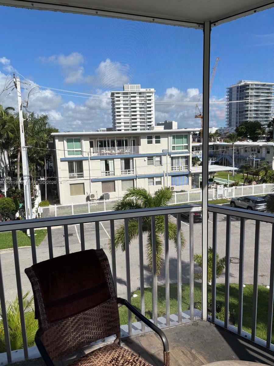 720 Bayshore Dr #301