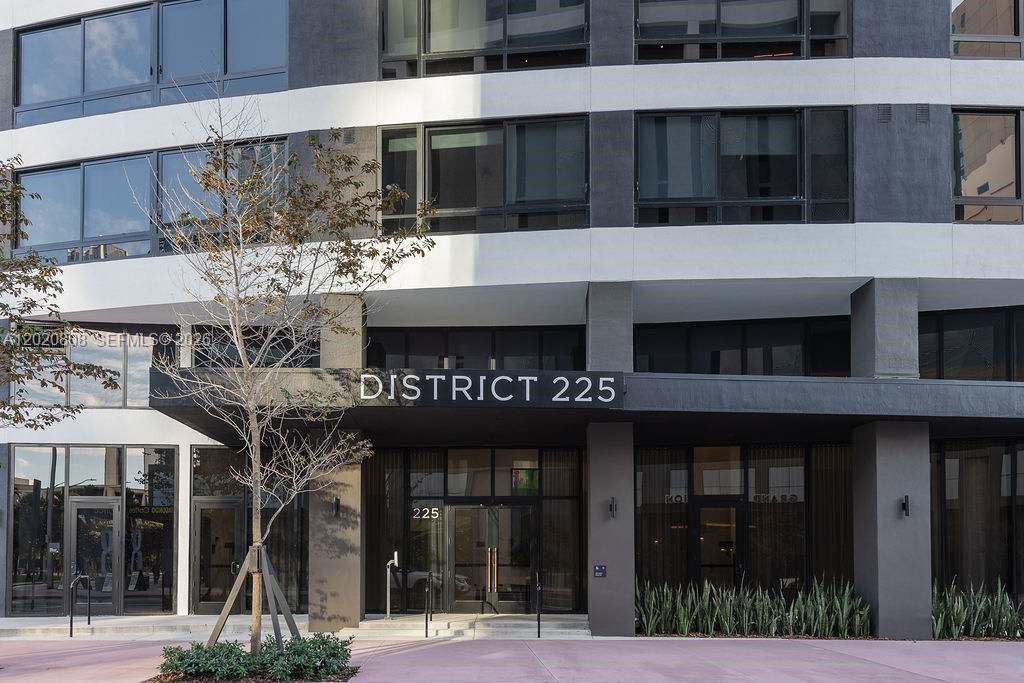 225 N Miami Ave #2810 Miami, FL 33128
