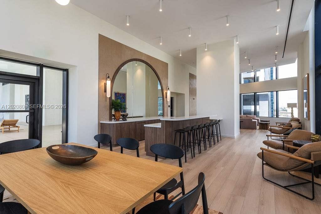 225 N Miami Ave #2810 Miami, FL 33128