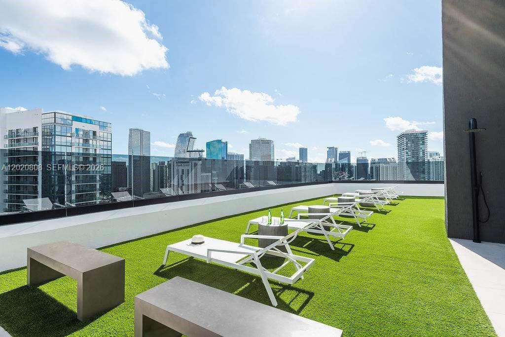 225 N Miami Ave #2810 Miami, FL 33128
