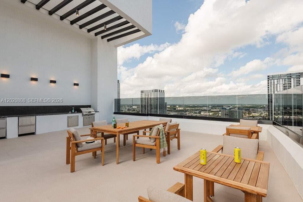 225 N Miami Ave #2810 Miami, FL 33128