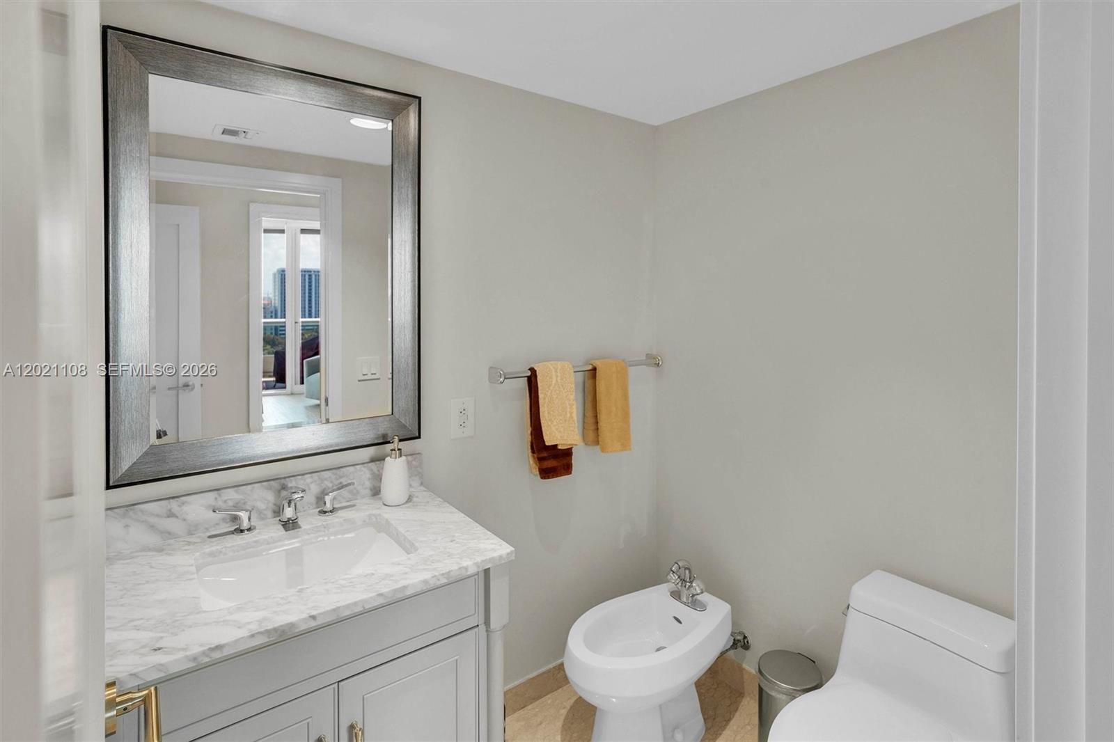 1643 Brickell Ave #1602 Miami, FL 33129