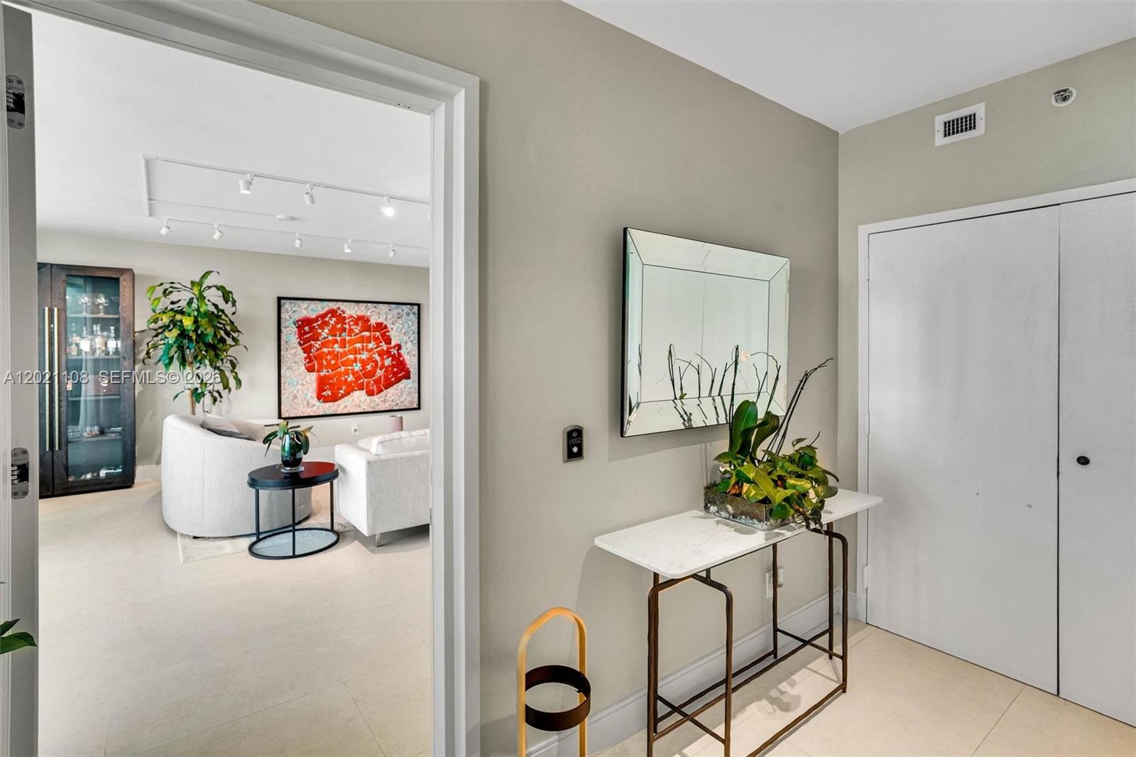 1643 Brickell Ave #1602 Miami, FL 33129
