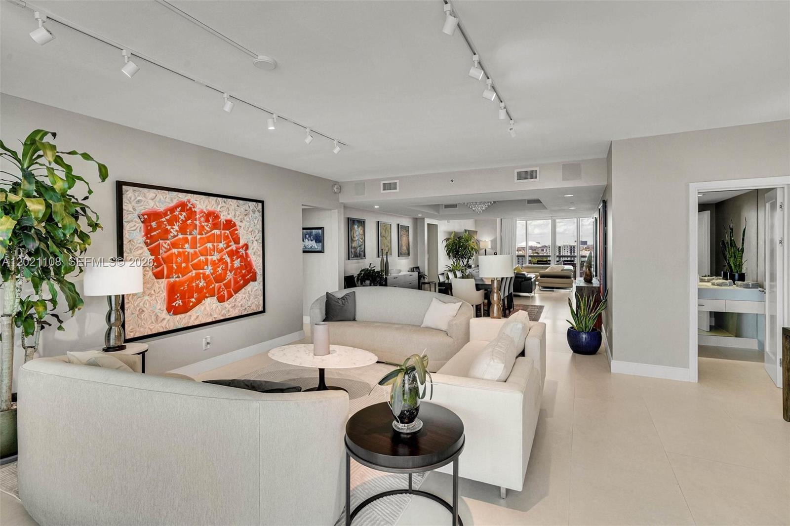 1643 Brickell Ave #1602 Miami, FL 33129