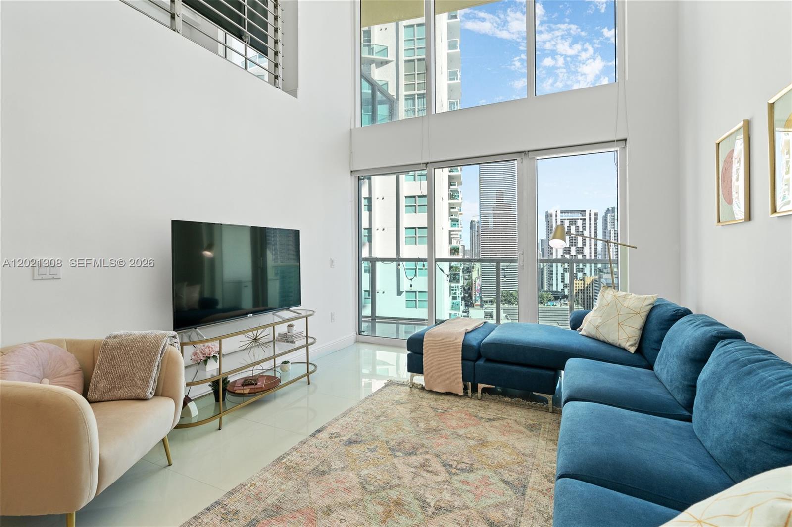 41 SE 5th St #1609 Miami, FL 33131