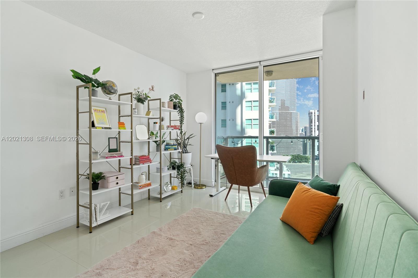 41 SE 5th St #1609 Miami, FL 33131