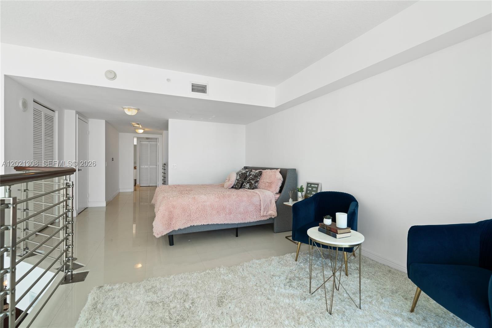 41 SE 5th St #1609 Miami, FL 33131