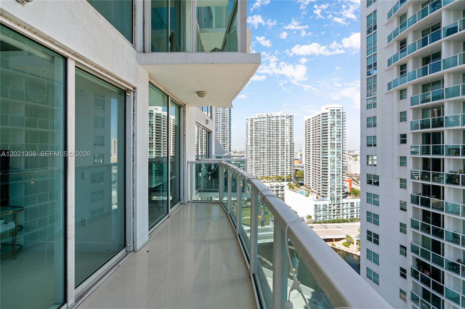 41 SE 5th St #1609 Miami, FL 33131
