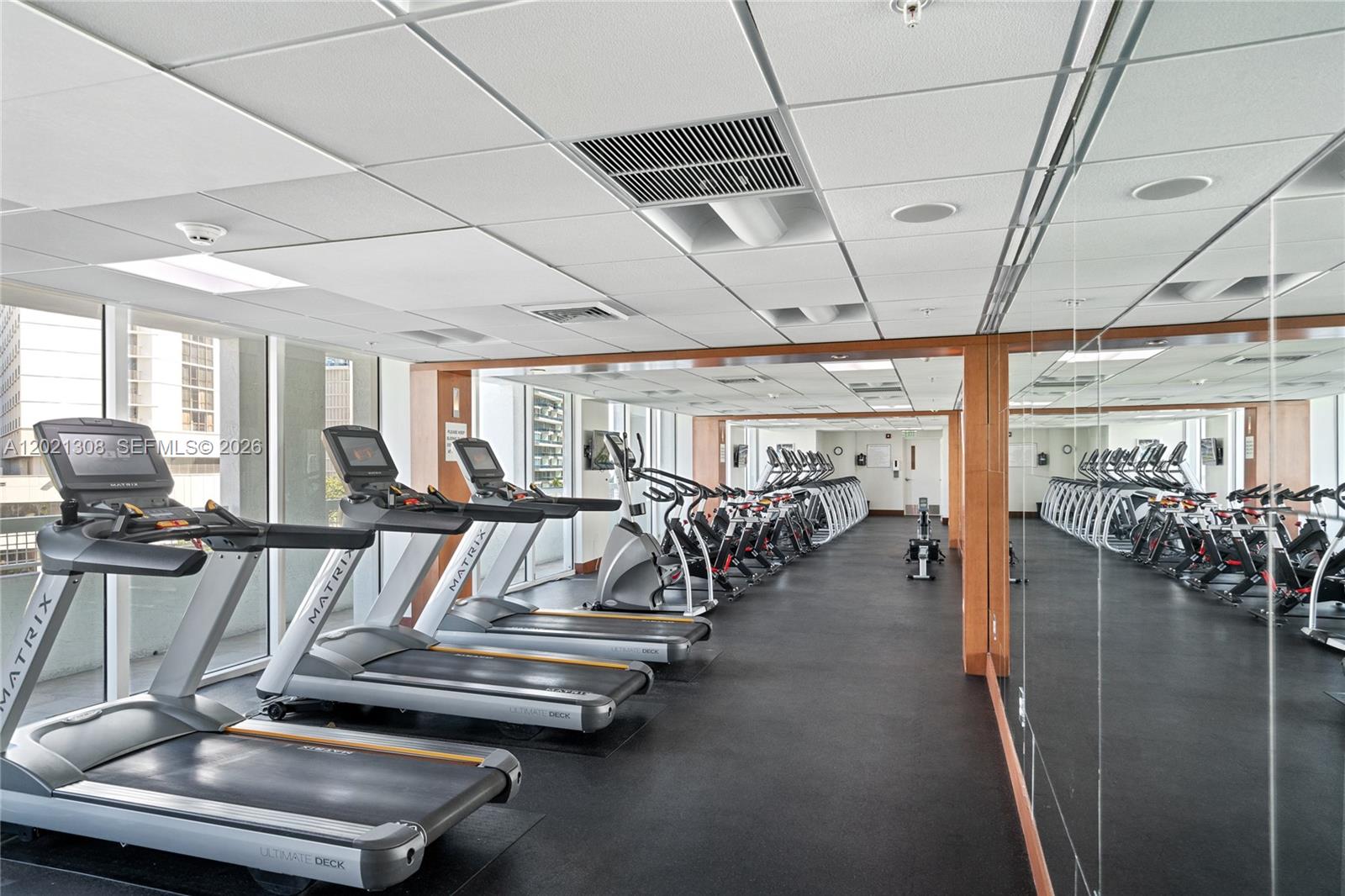 41 SE 5th St #1609 Miami, FL 33131