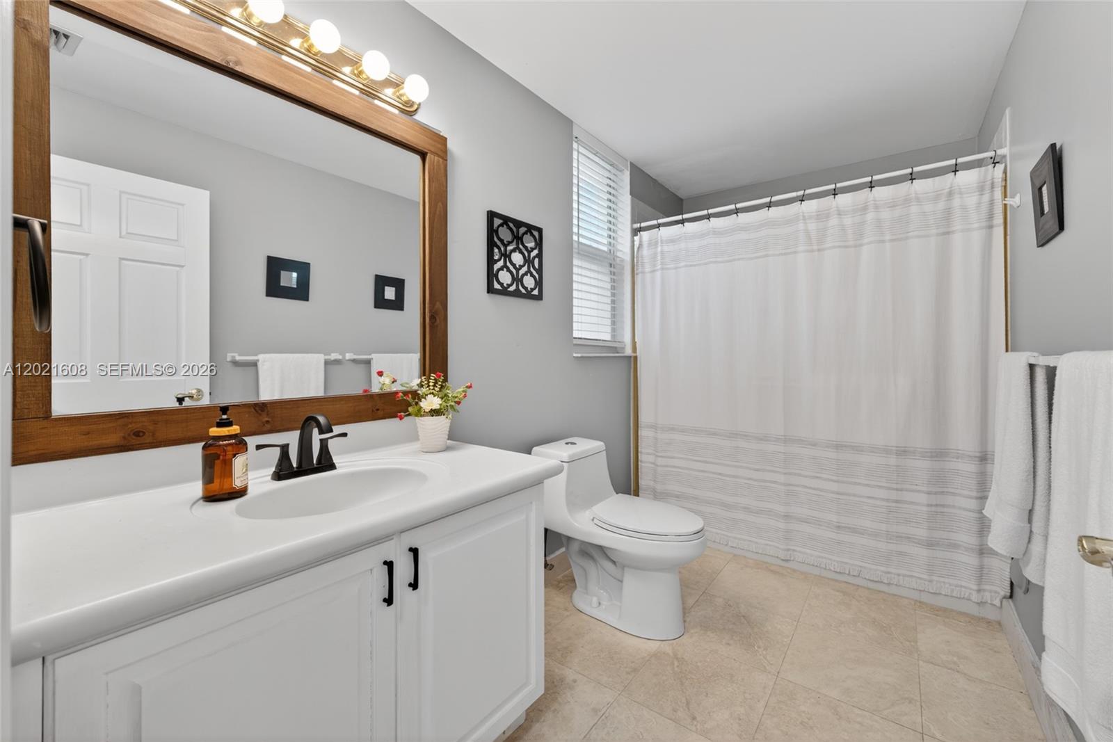 8204 SW 171st St Palmetto Bay, FL 33157