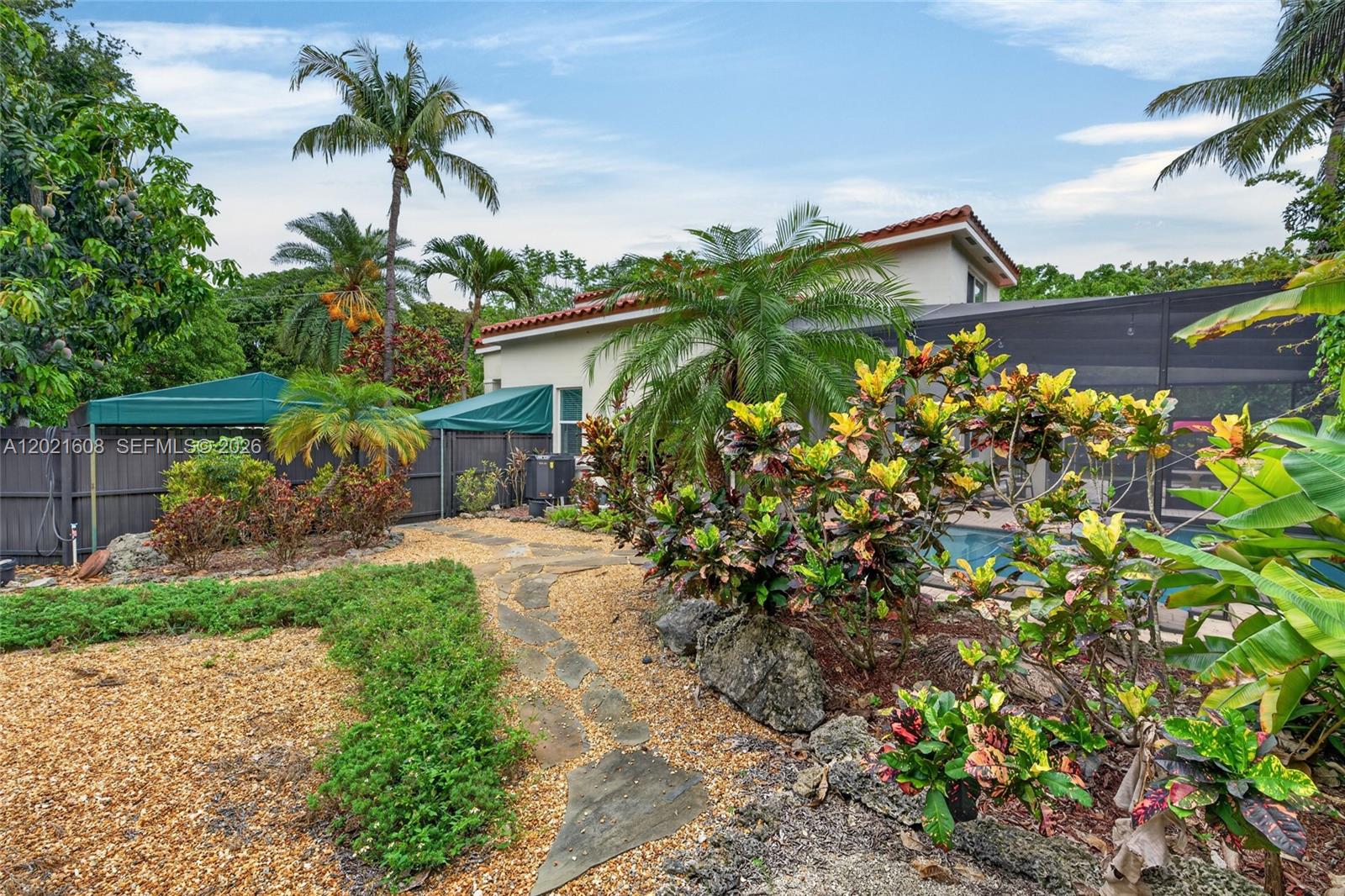 8204 SW 171st St Palmetto Bay, FL 33157