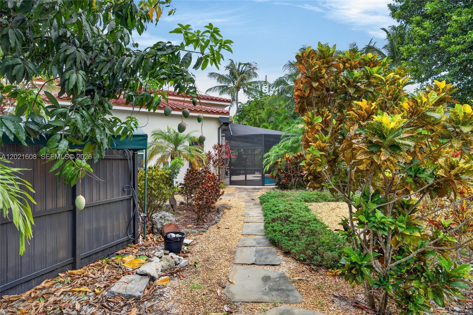 8204 SW 171st St Palmetto Bay, FL 33157