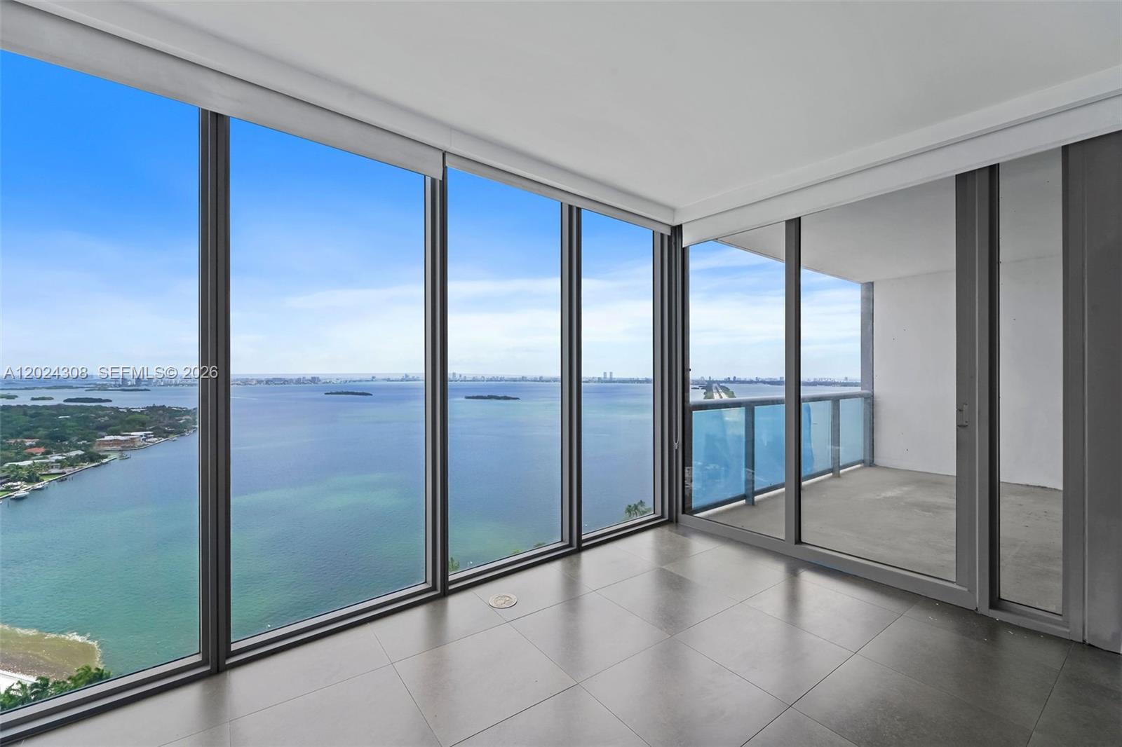 image Blue on the Bay13
