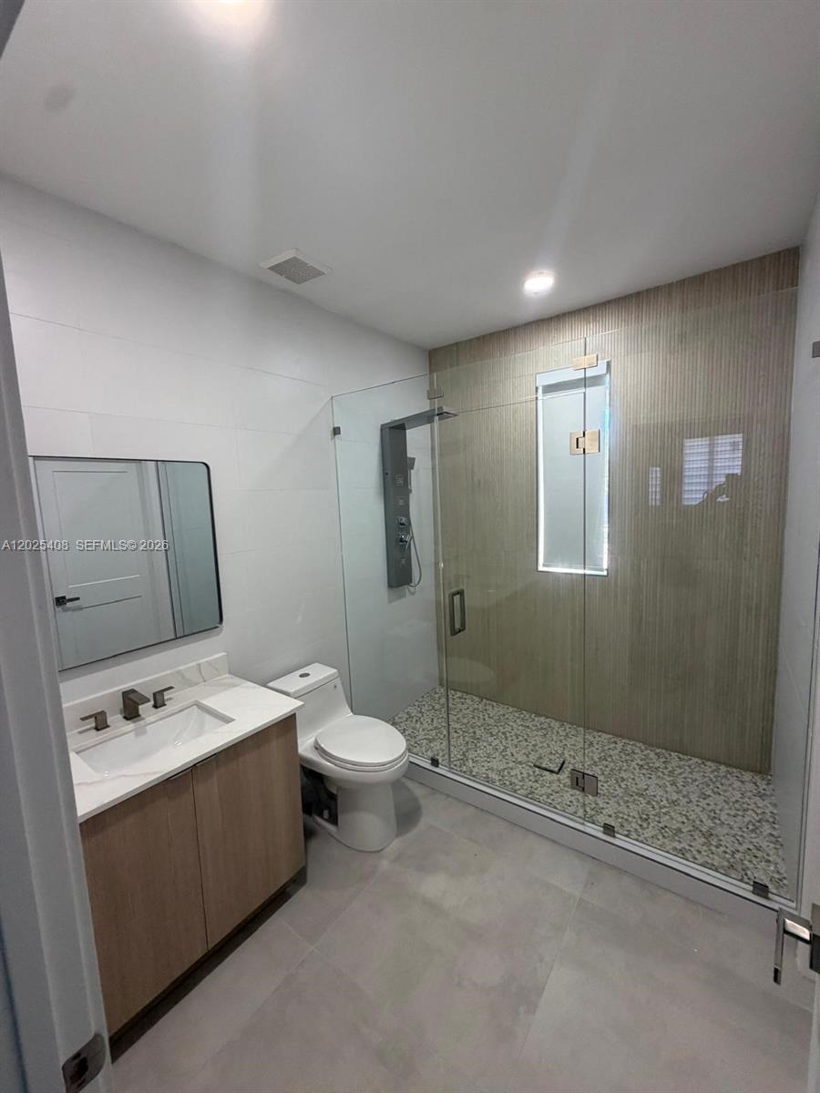 1703 SW 16th Miami, FL 33145