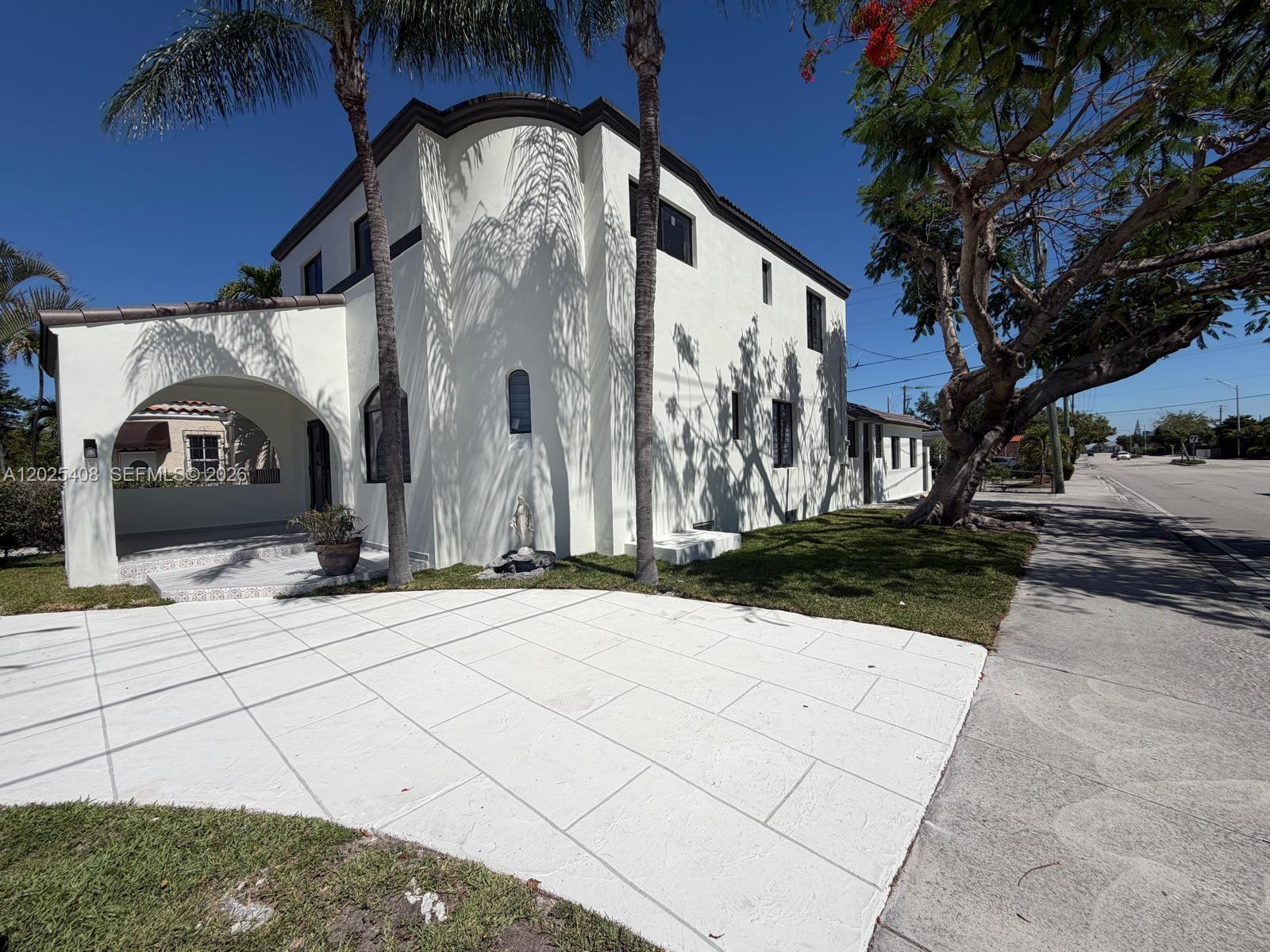 1703 SW 16th Miami, FL 33145