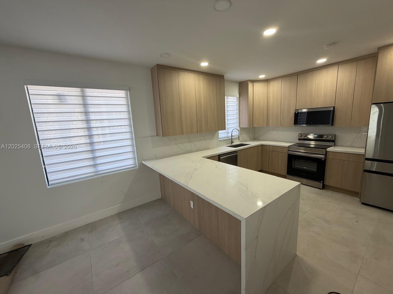1703 SW 16th Miami, FL 33145