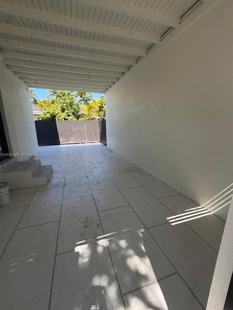 1703 SW 16th Miami, FL 33145