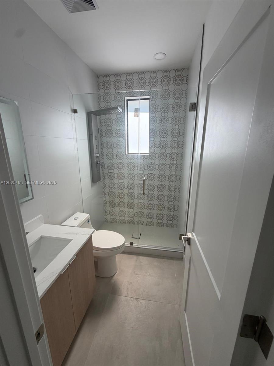 1703 SW 16th Miami, FL 33145