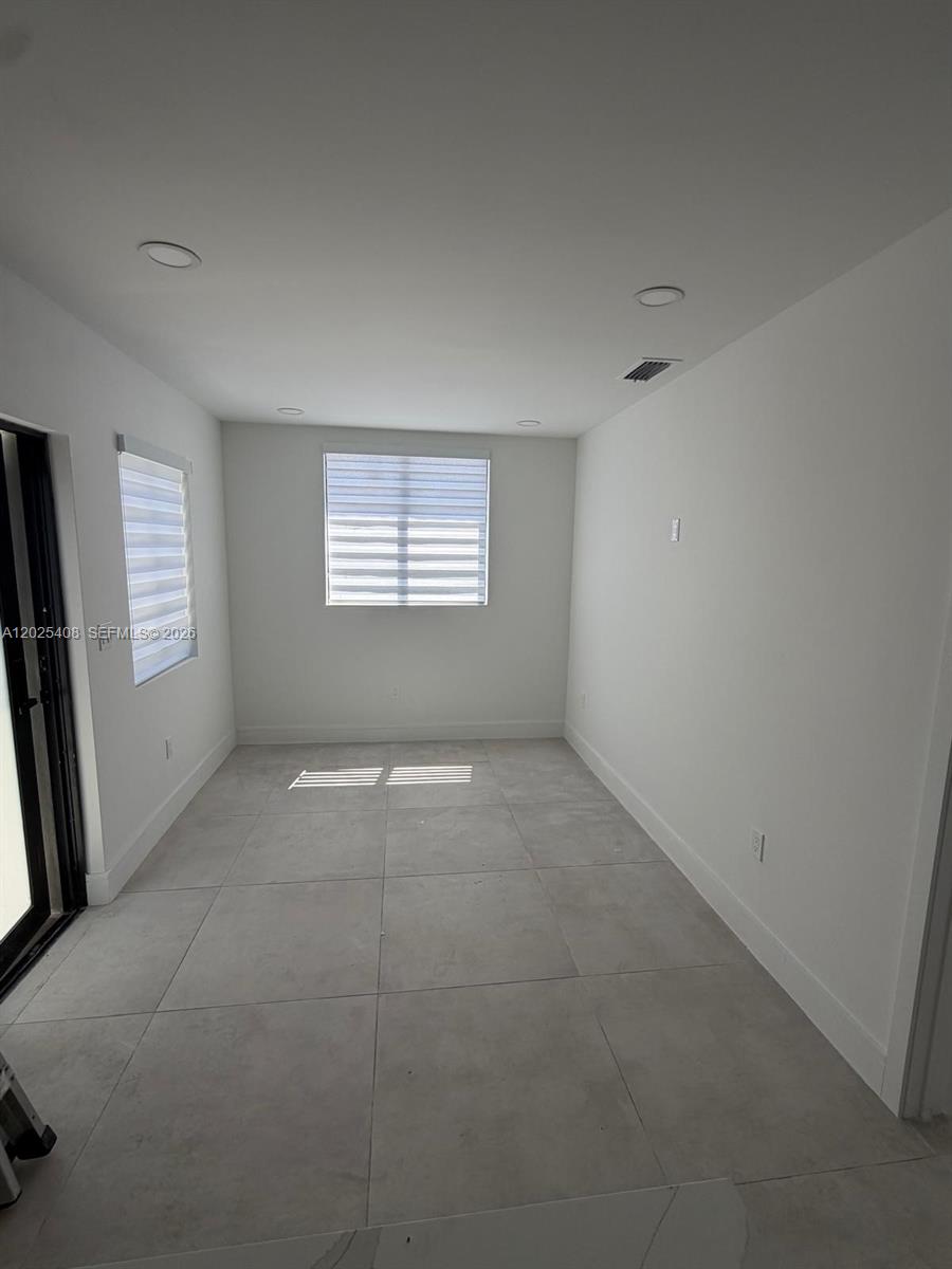 1703 SW 16th Miami, FL 33145
