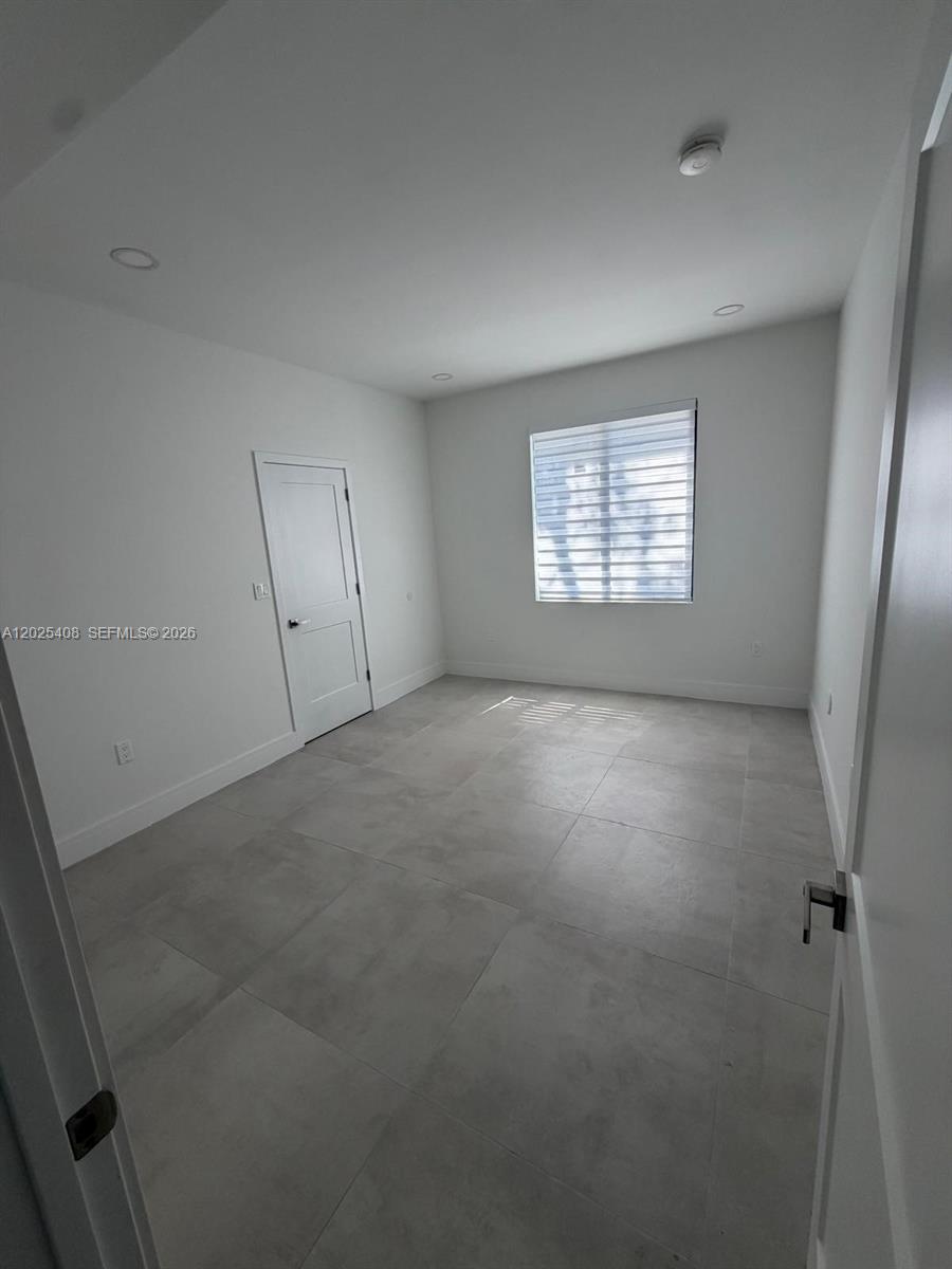 1703 SW 16th Miami, FL 33145