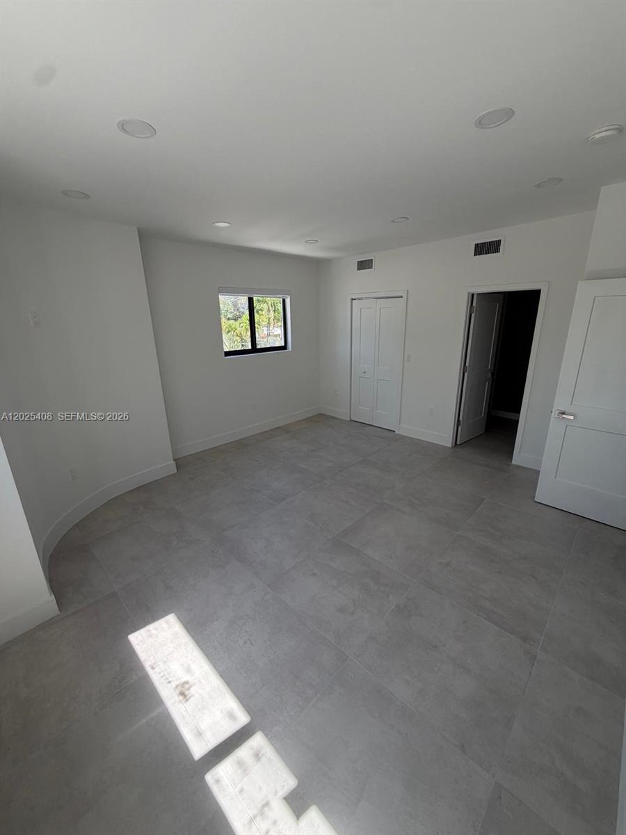 1703 SW 16th Miami, FL 33145