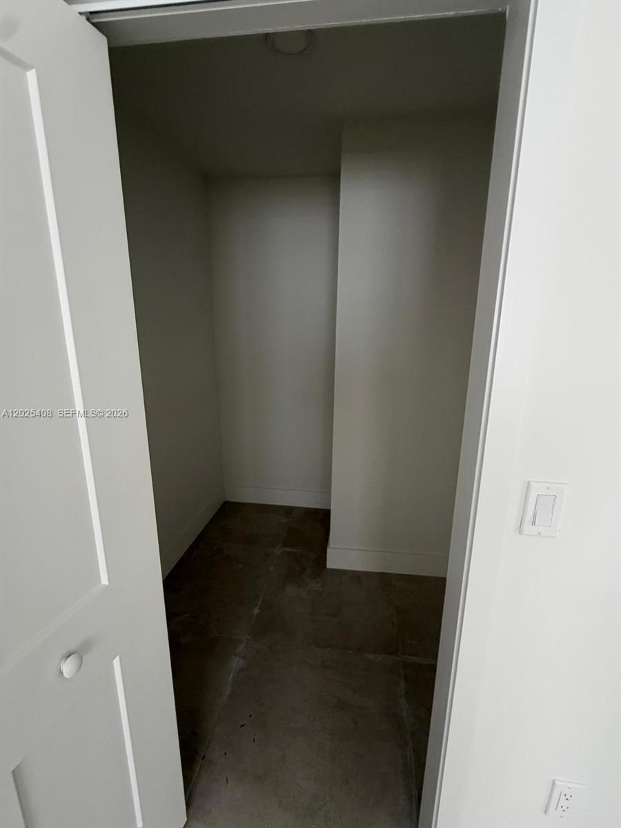 1703 SW 16th Miami, FL 33145