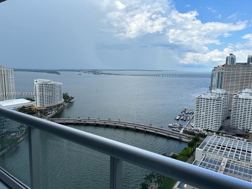 495 Brickell Ave #3203